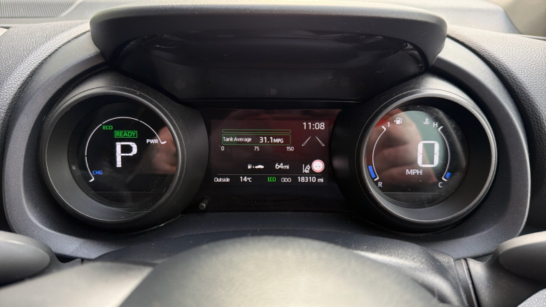 Toyota Yaris 1.5 Hybrid Design 5dr CVT Hybrid Hatchback